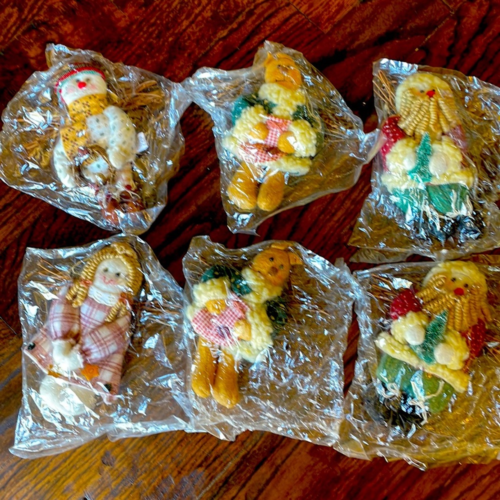 Set of 6 Large Woodland Farmhouse Rustic Christmas Ornaments. NEW.